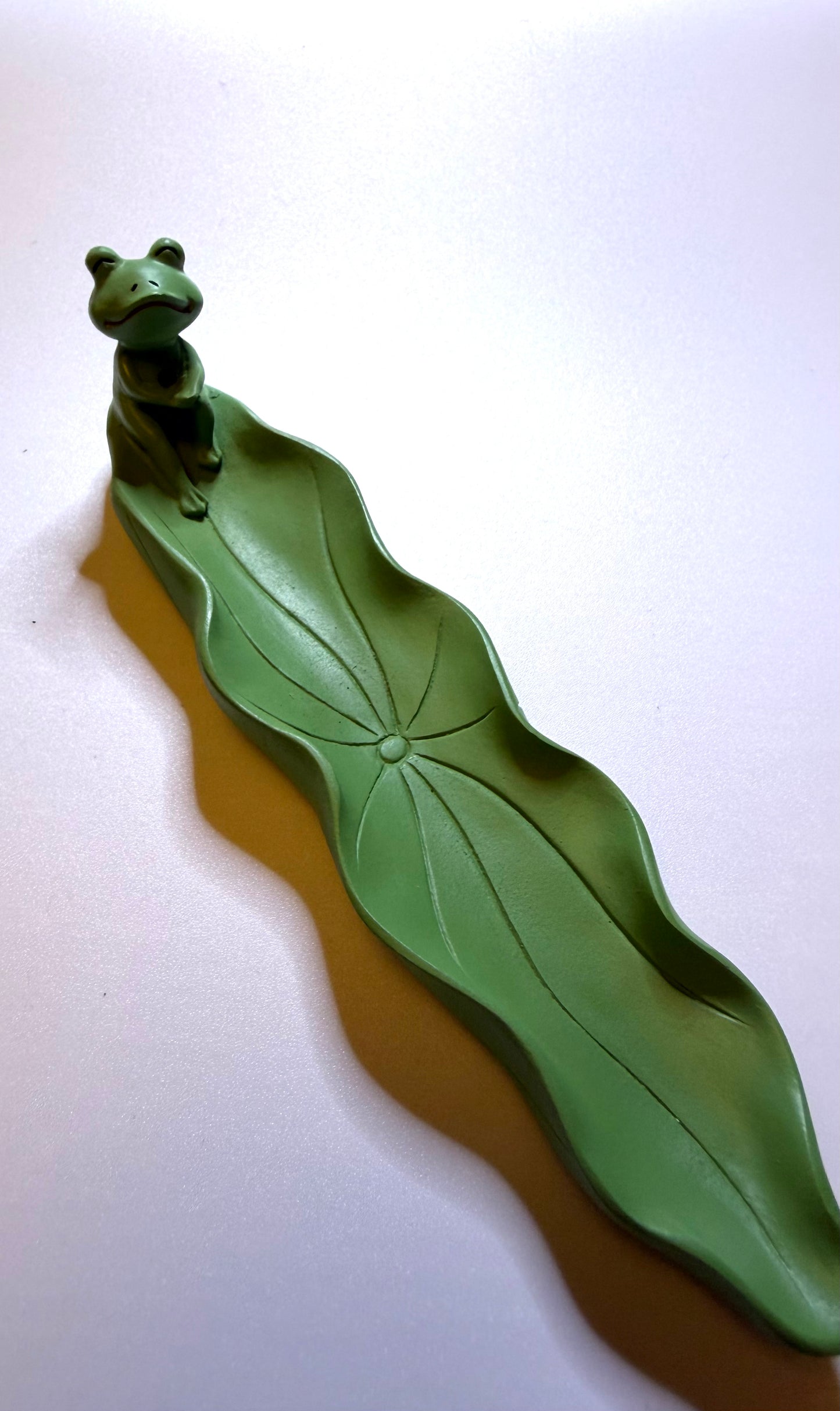 Little Green Frog Incense Holder – Symbol of Luck, Renewal & Joy