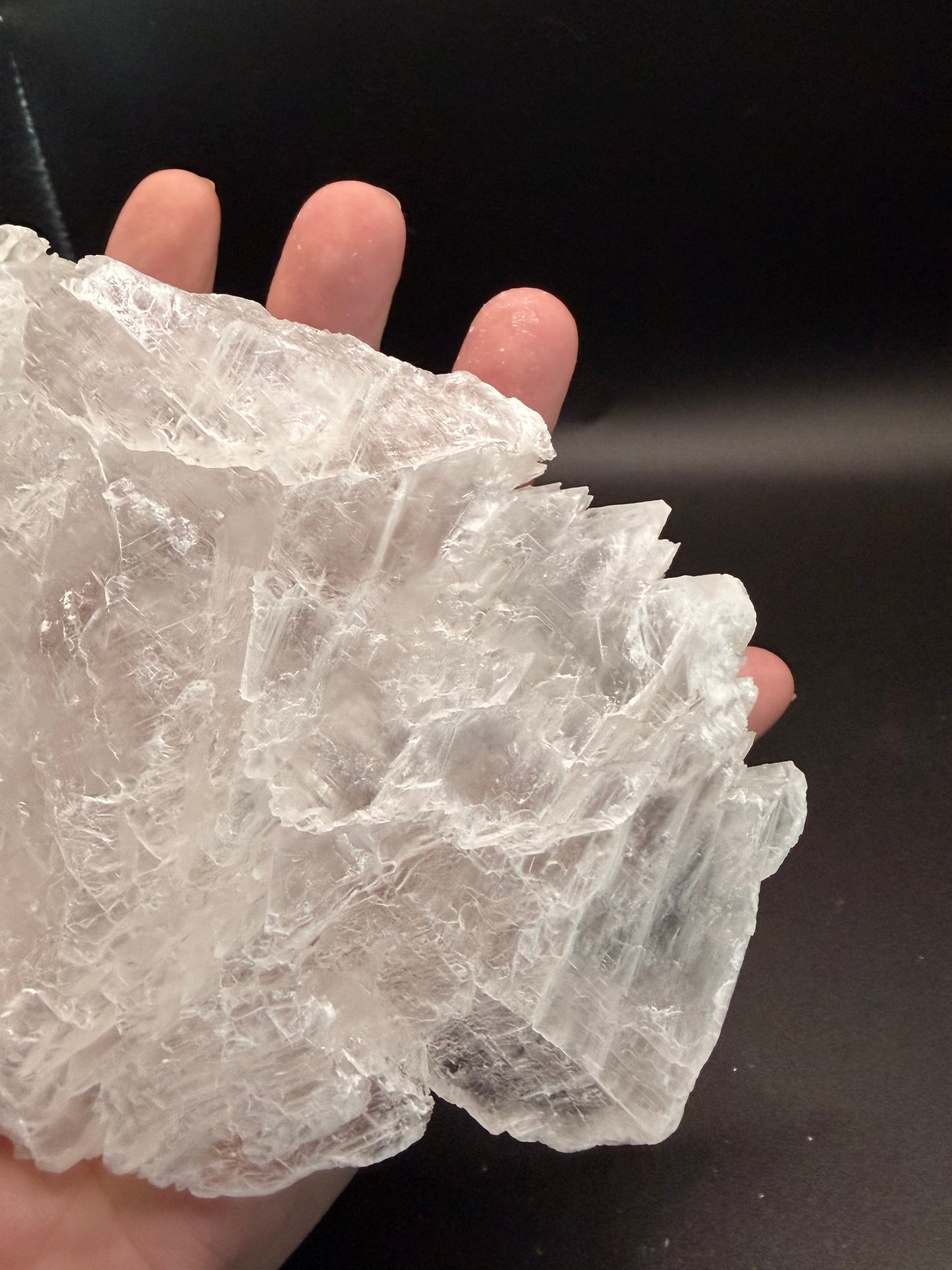 Fishtail Selenite Specimens ā New Beginnings, Purification & Happiness