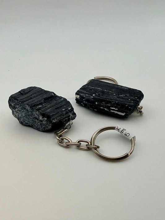 Black Tourmaline Keychain – Protection & Grounding