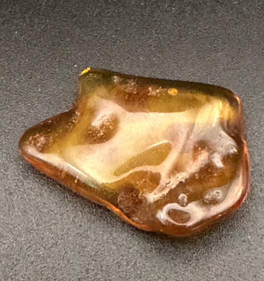Red Baltic Amber – Tumbled