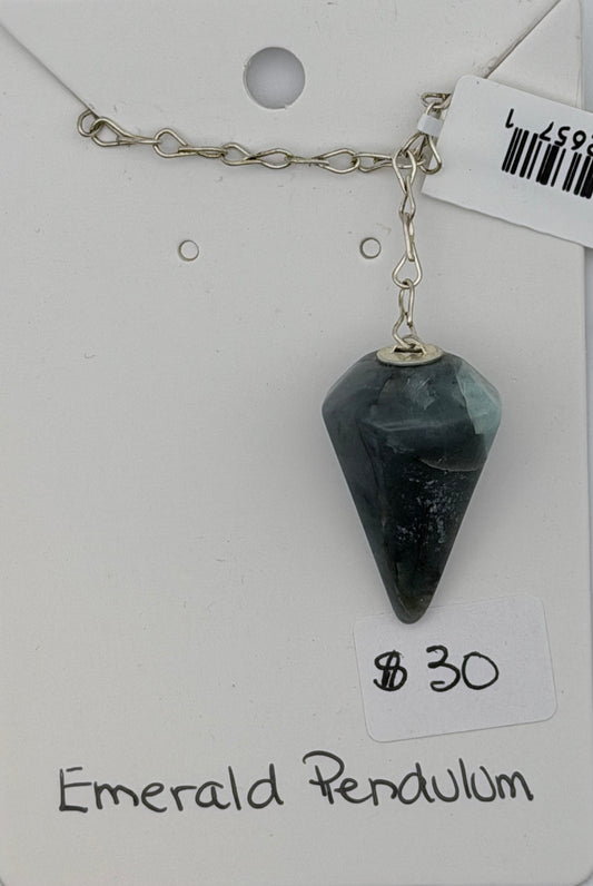 Emerald Pendulum – Heart, Prosperity & Insight