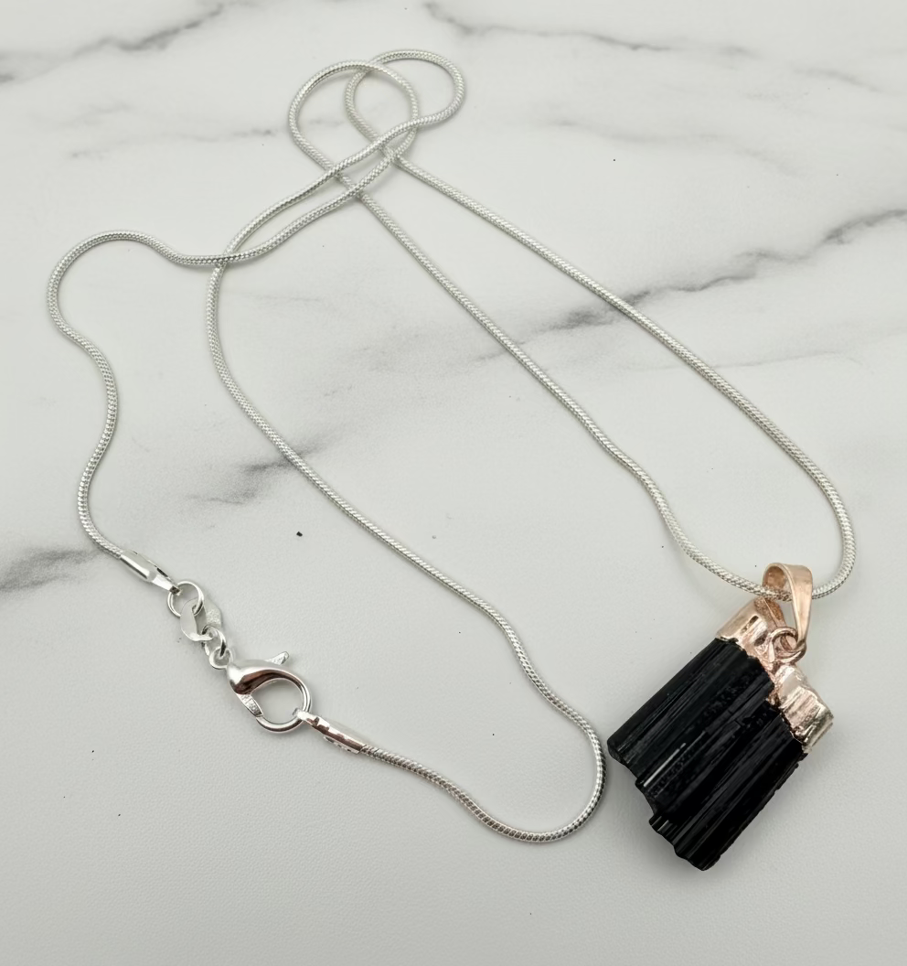 Natural Black Tourmaline Pendant – Grounding, Protection & Energy Shield