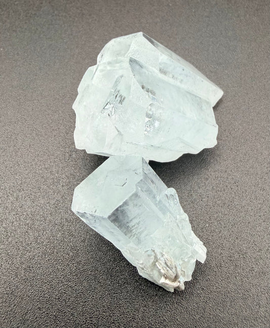 Aquamarine Crystal – Clarity, Communication & Emotional Balance