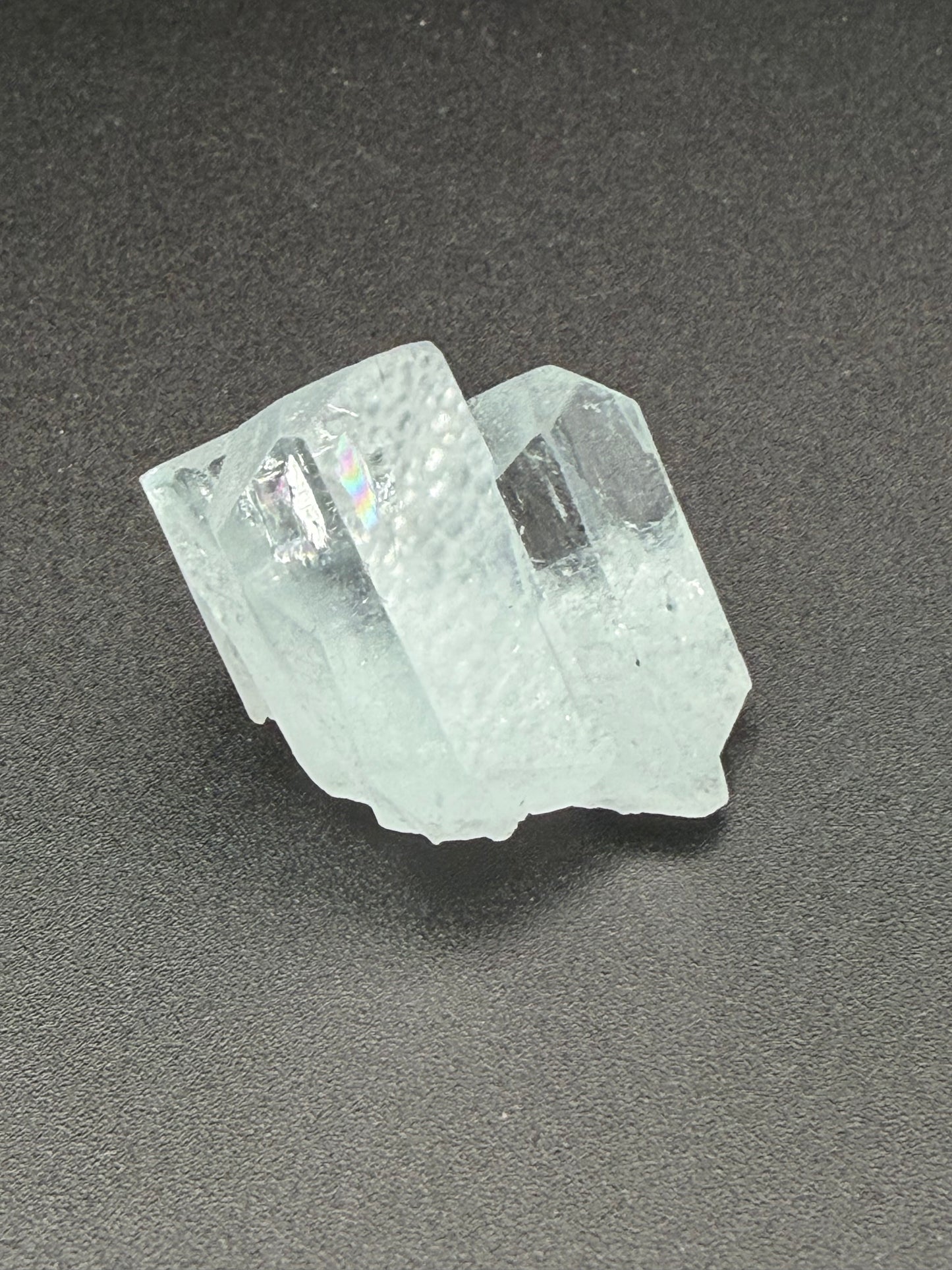 Aquamarine Crystal – Clarity, Communication & Emotional Balance