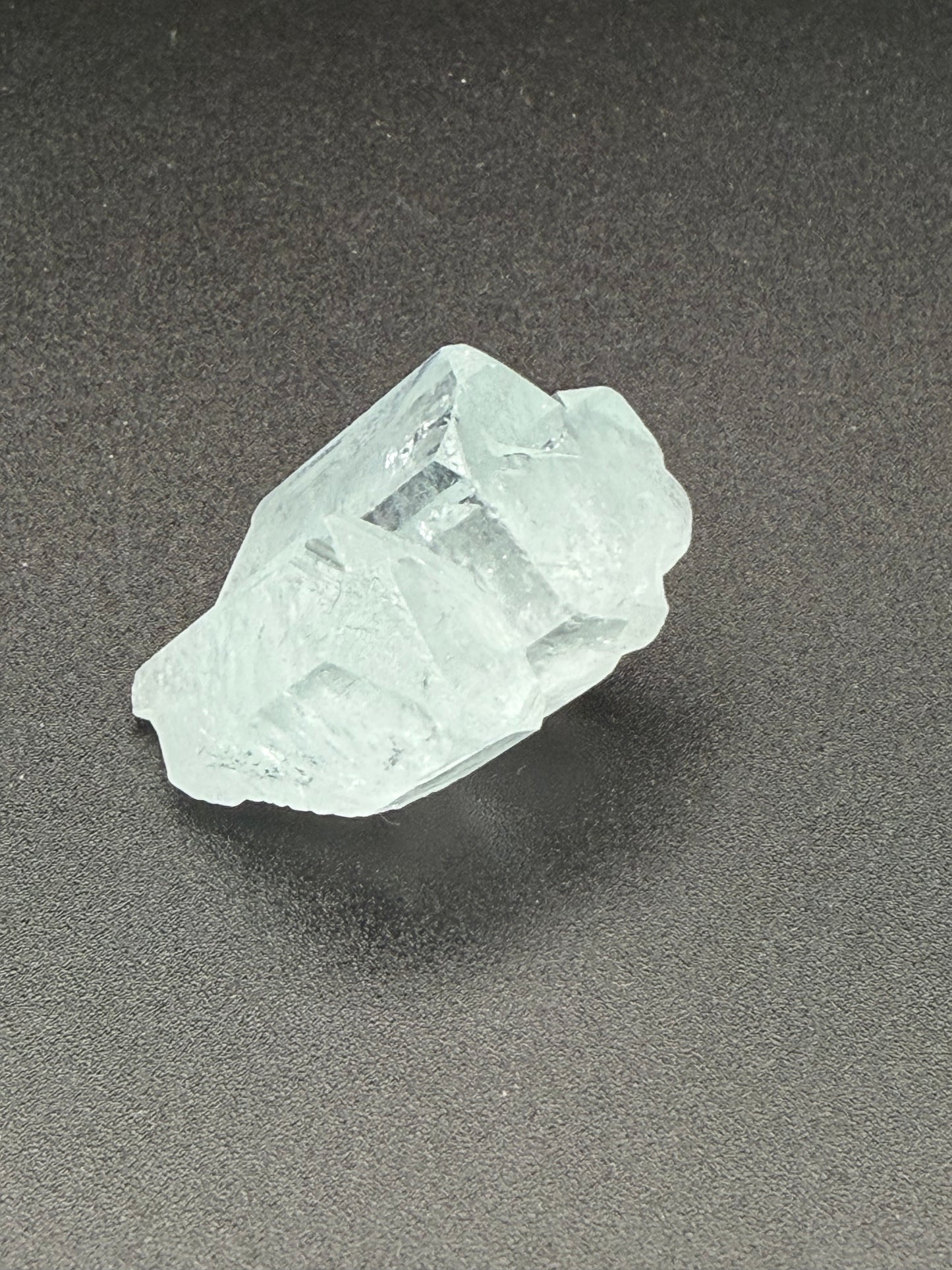 Aquamarine Crystal – Clarity, Communication & Emotional Balance