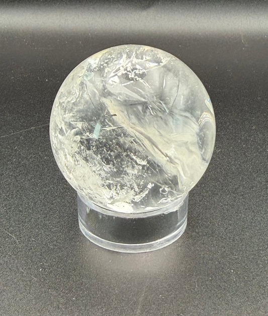 Clear Quartz Sphere – Clarity, Rainbows & Energy Amplification